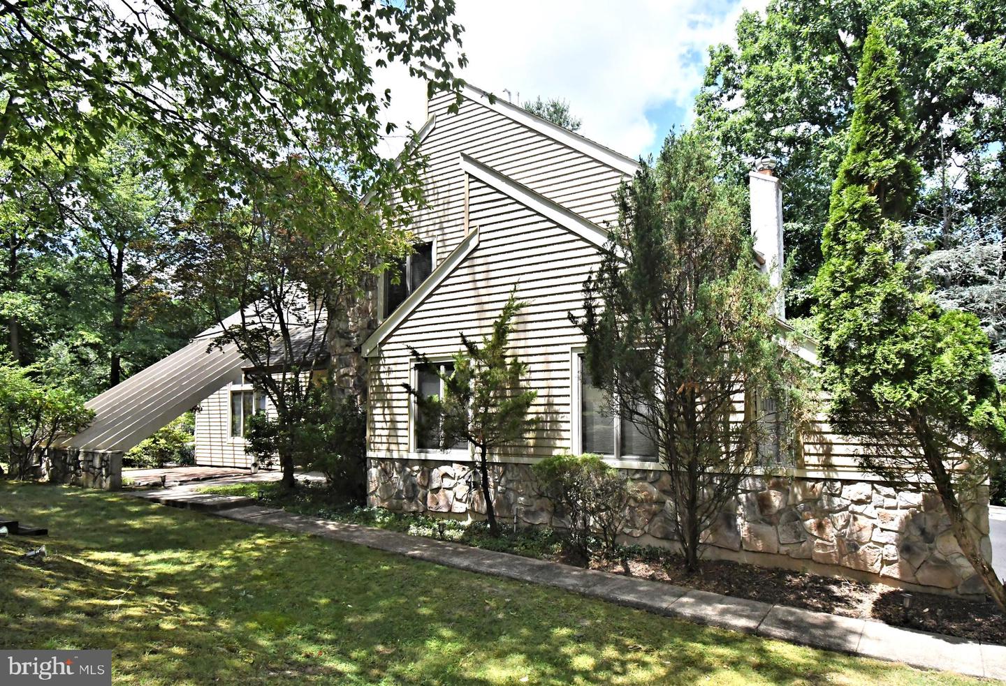 22 Wychwood Ln Property Photo 4