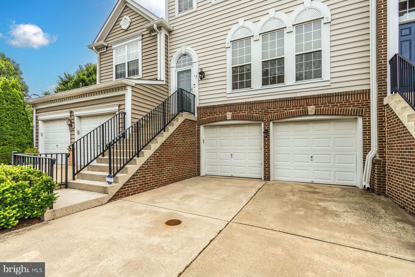 13 Addison Ct Property Photo 3