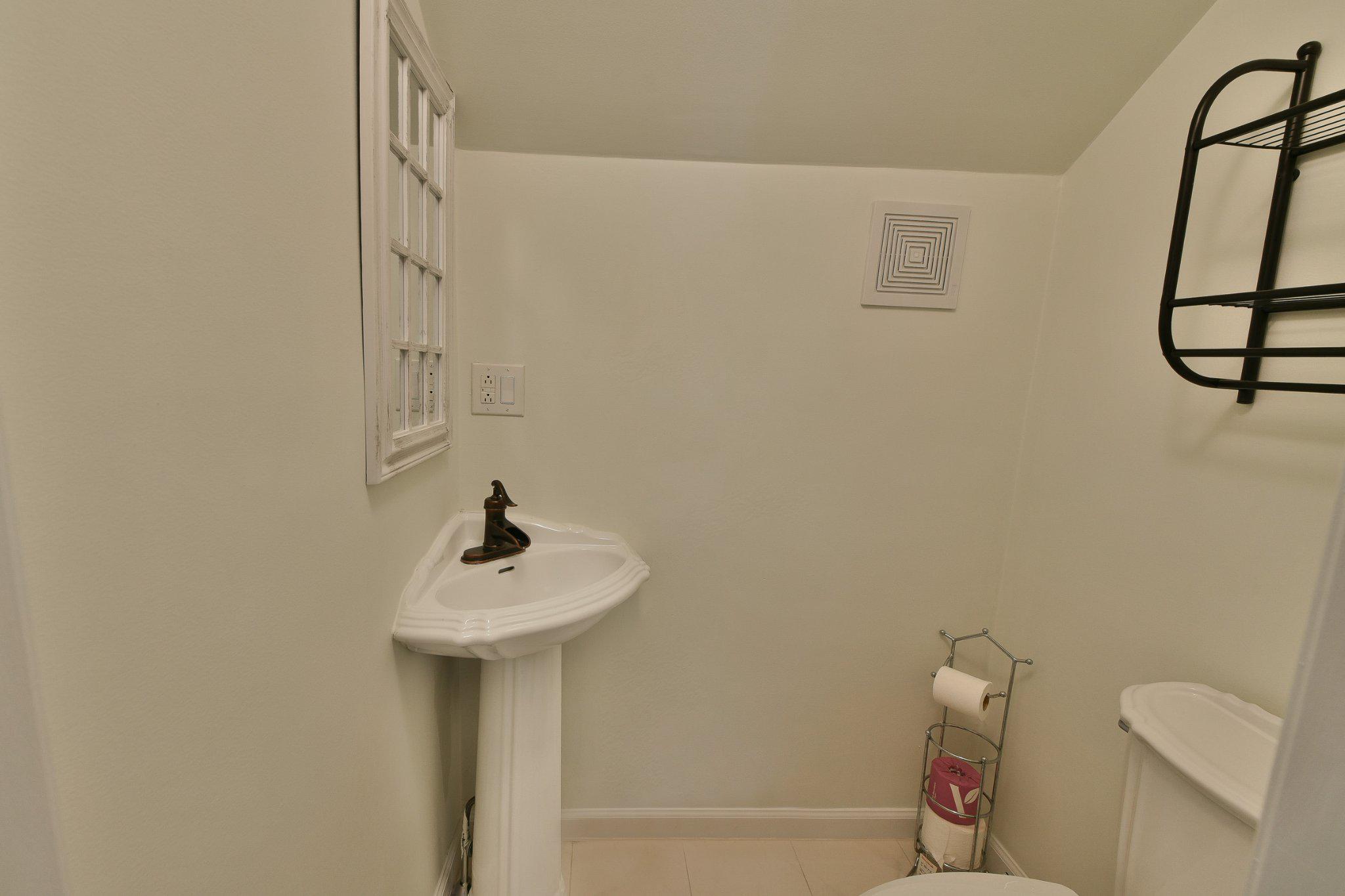 65 Woodbridge Dr Property Photo 22