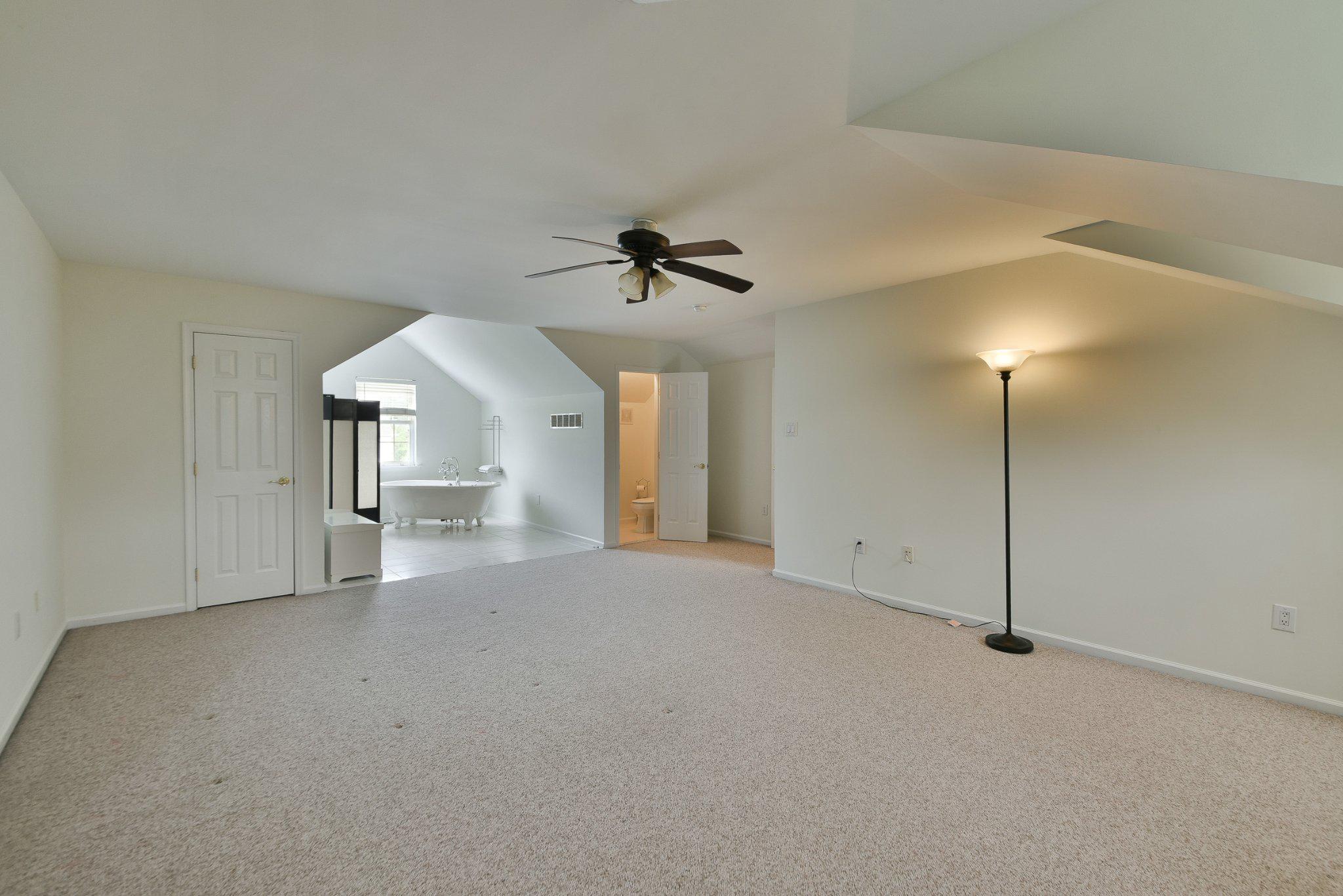 65 Woodbridge Dr Property Photo 24