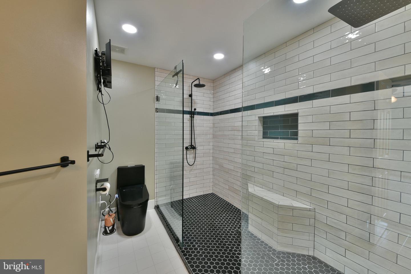 65 Woodbridge Dr Property Photo 35