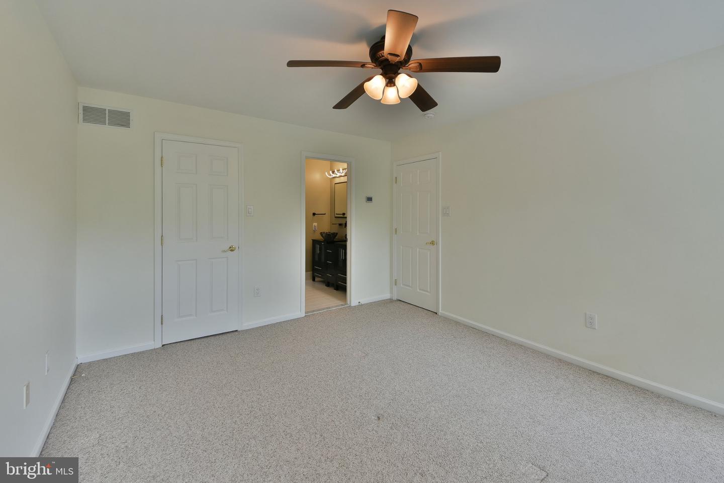 65 Woodbridge Dr Property Photo 37