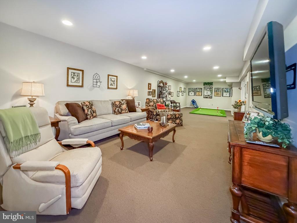21 Van Artsdalen Dr Property Photo 50