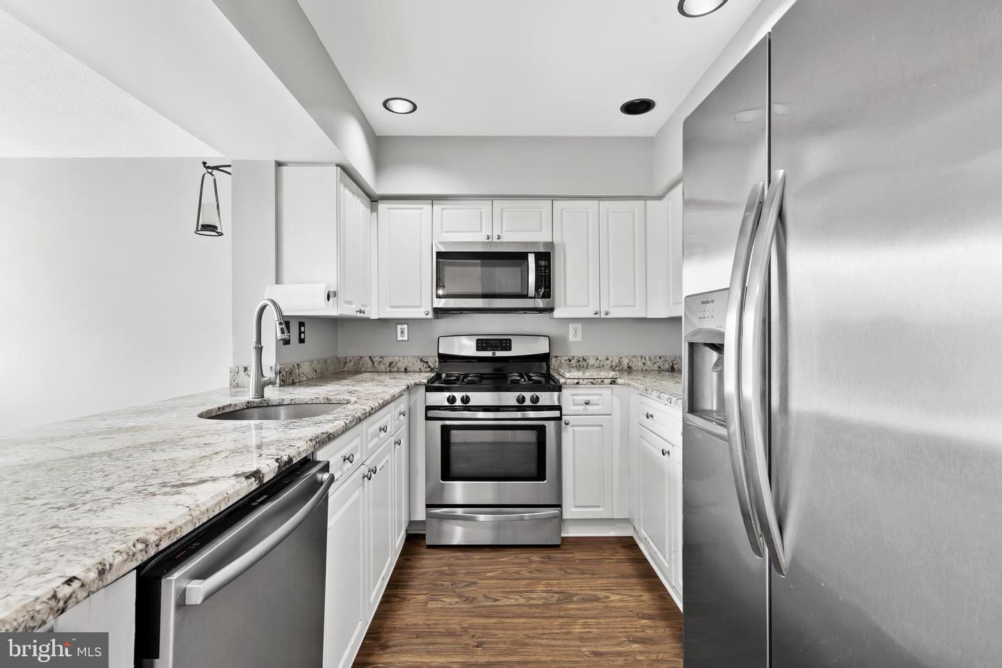4650 Louise Saint Claire Dr Property Photo 4