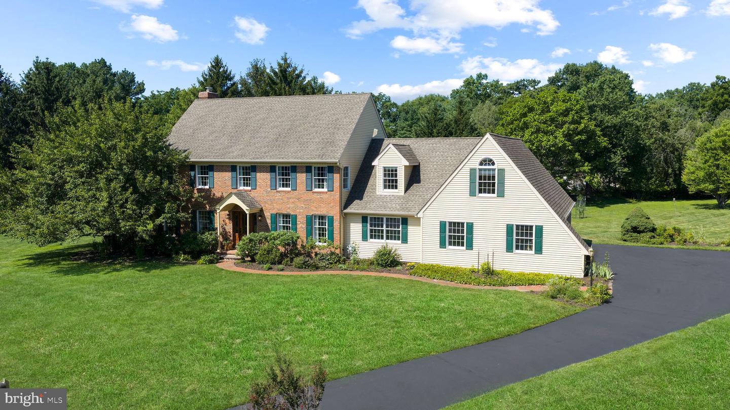 435 BELLA CIR