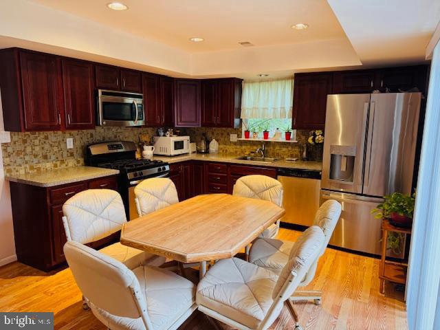632 Longfellow Ct Property Photo 5