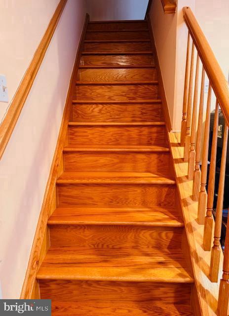 632 Longfellow Ct Property Photo 9