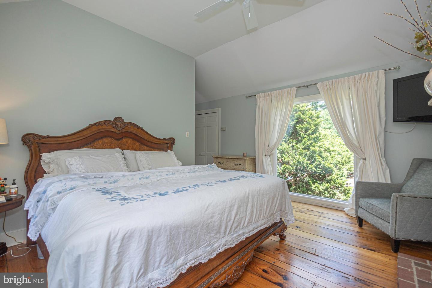 222 Aqueduct Rd Property Photo 48