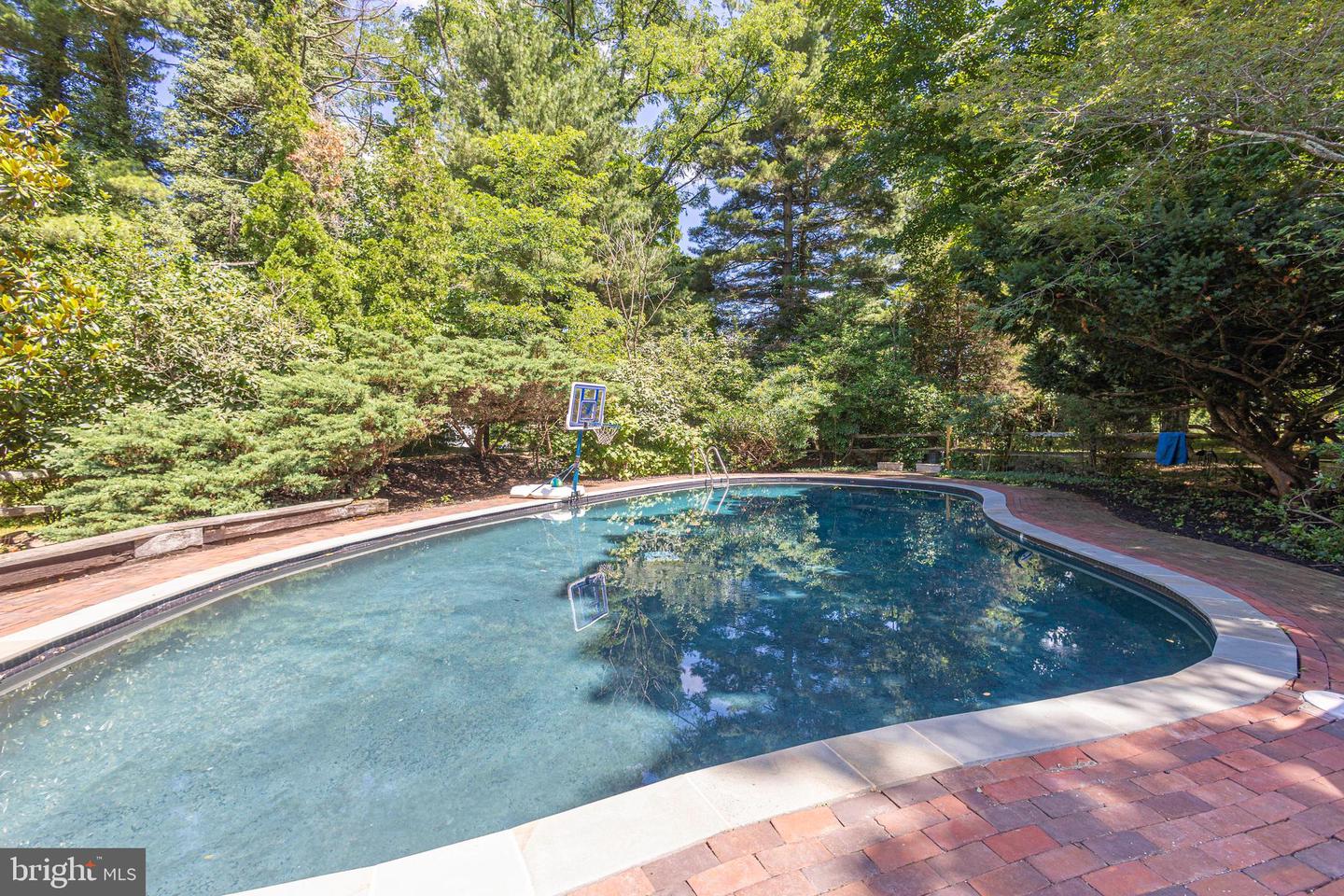 222 Aqueduct Rd Property Photo 78