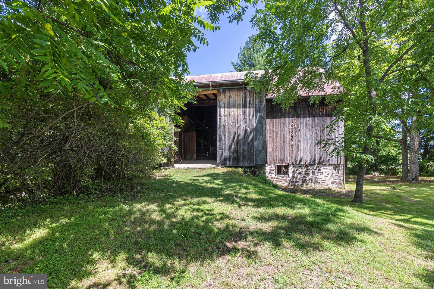 222 Aqueduct Rd Property Photo 87