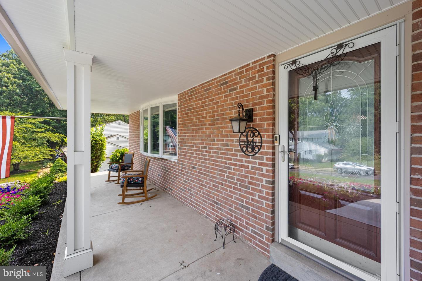 895 Sycamore Dr Property Photo 6