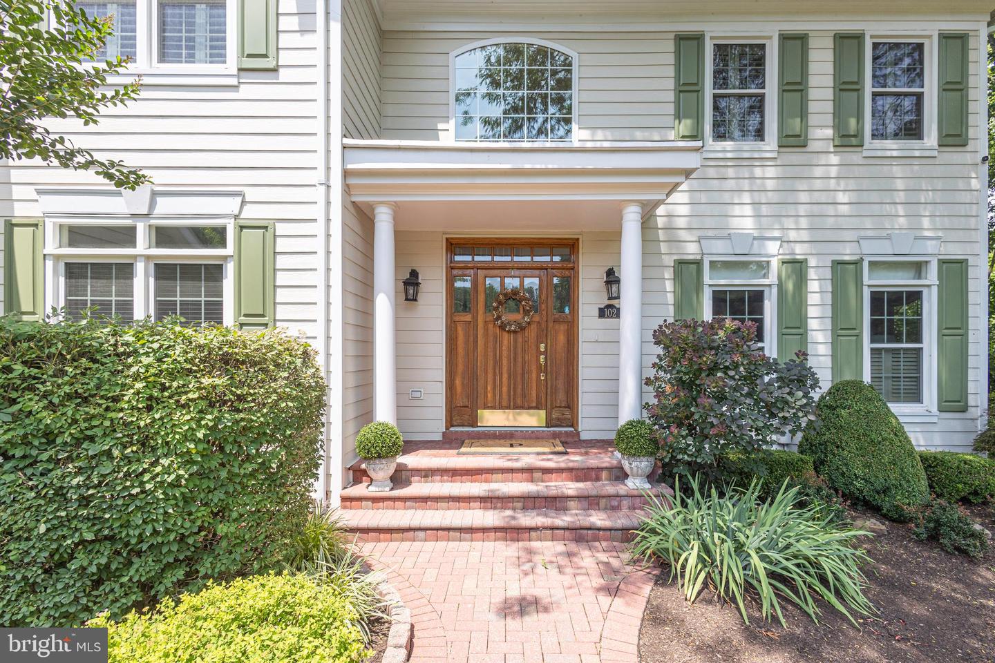 102 Saint Andrews Pl #e Property Photo 10