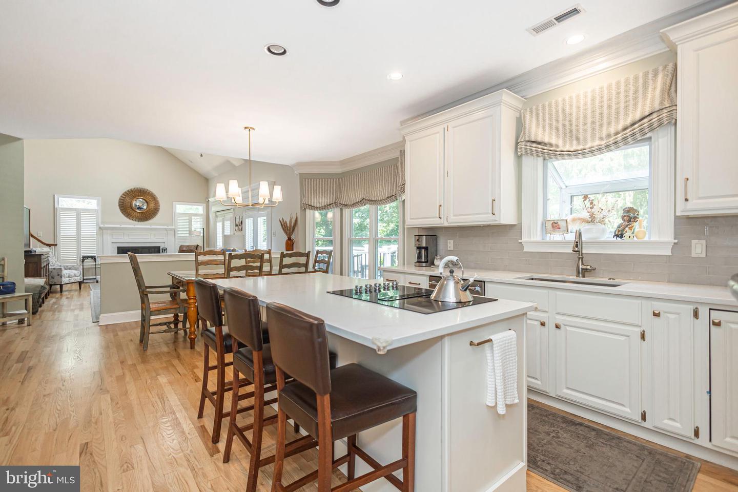 102 Saint Andrews Pl #e Property Photo 35