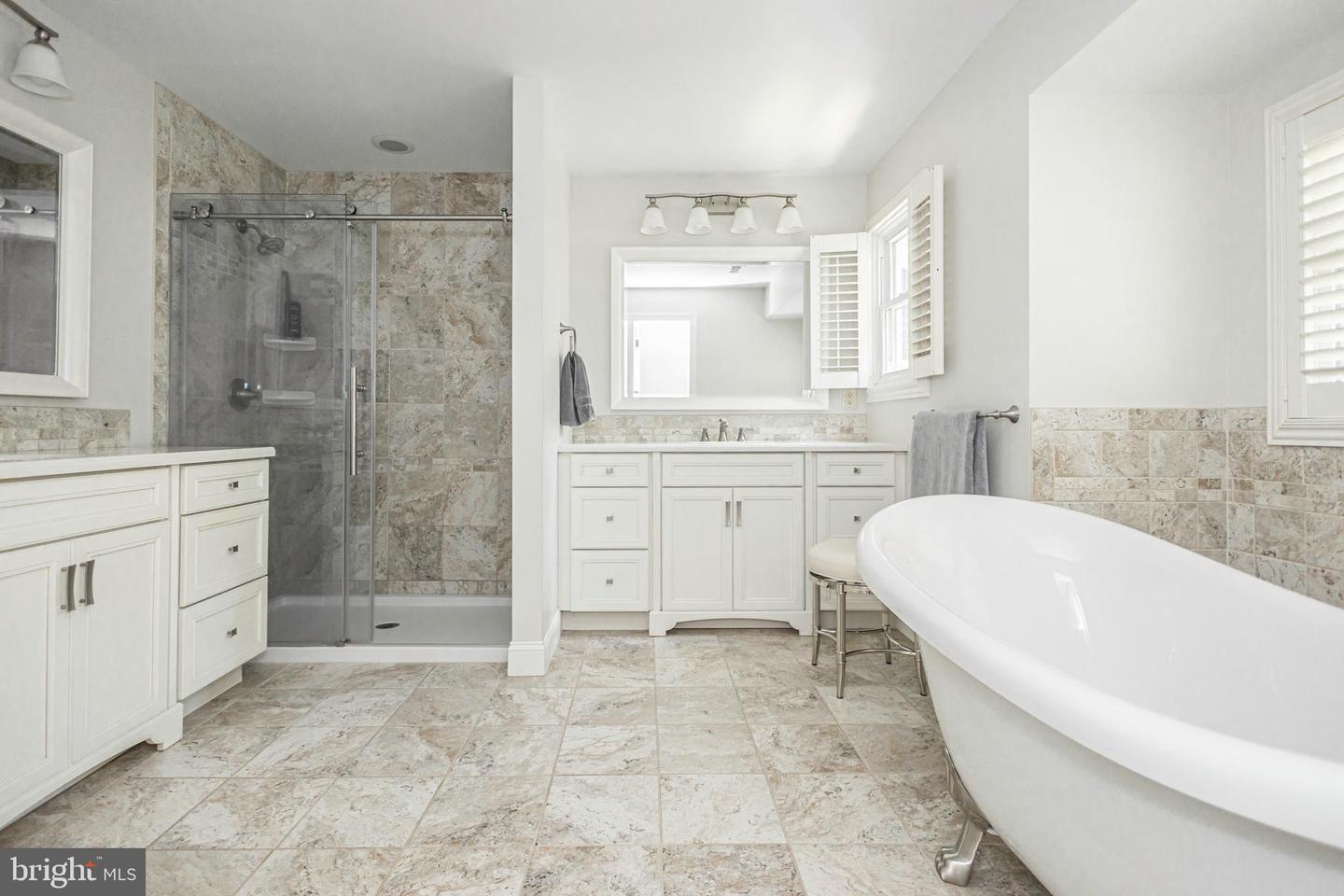 102 Saint Andrews Pl #e Property Photo 46