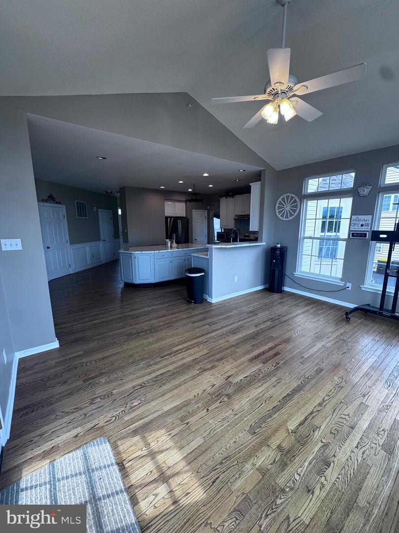 407 Winding Ln Property Photo 11