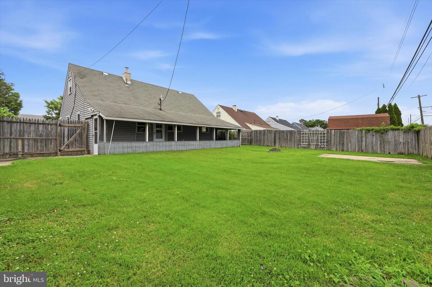 1304 Nancy Property Photo 3