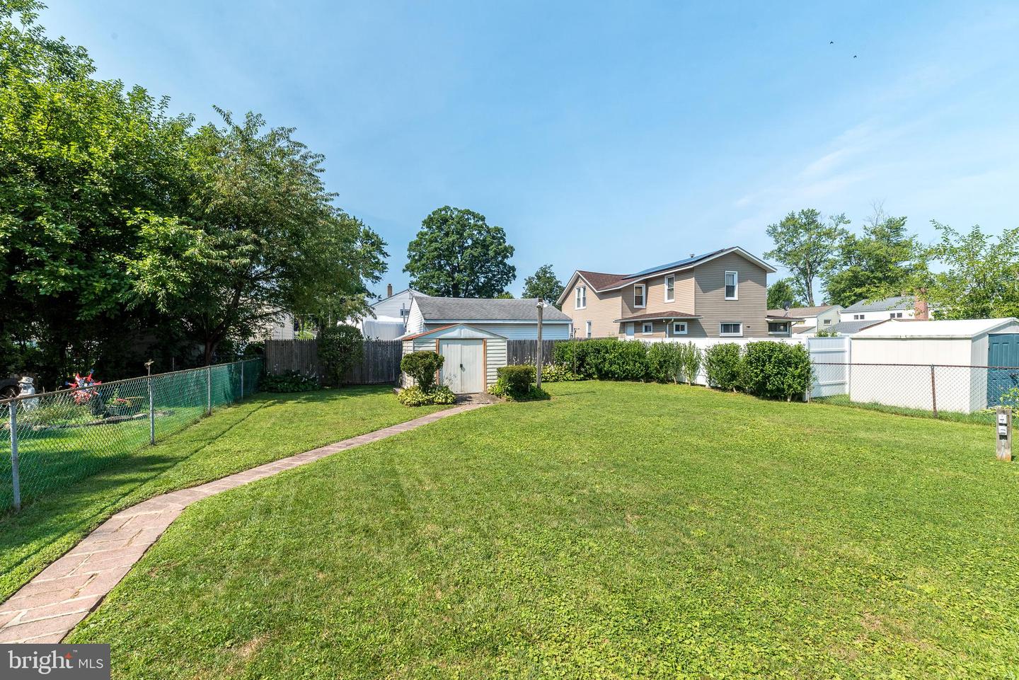 480 Nemoral St Property Photo 4