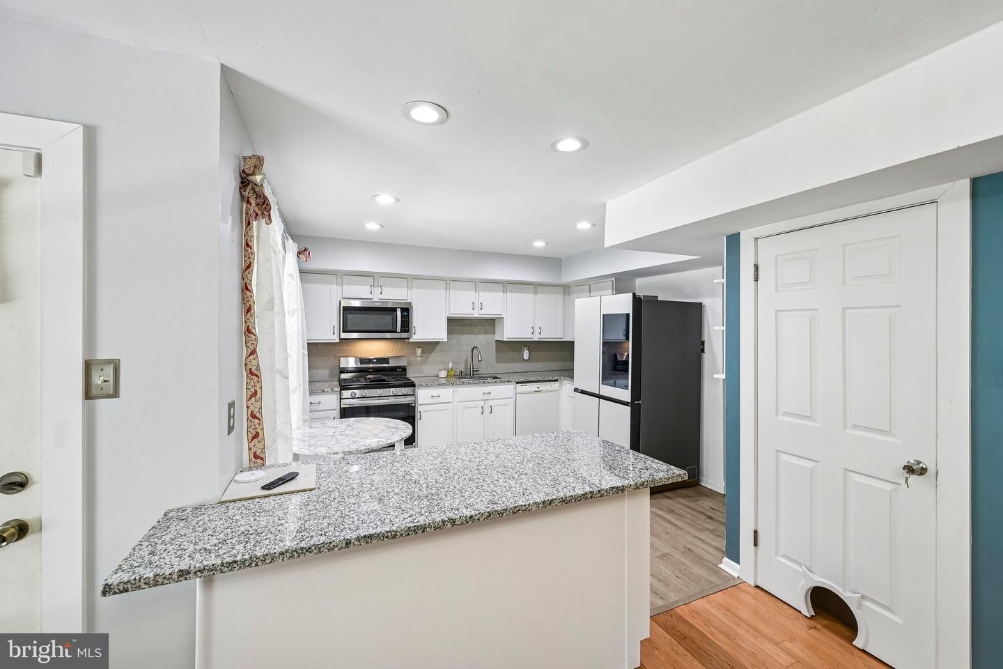 1564 Applewood Cir Property Photo 17