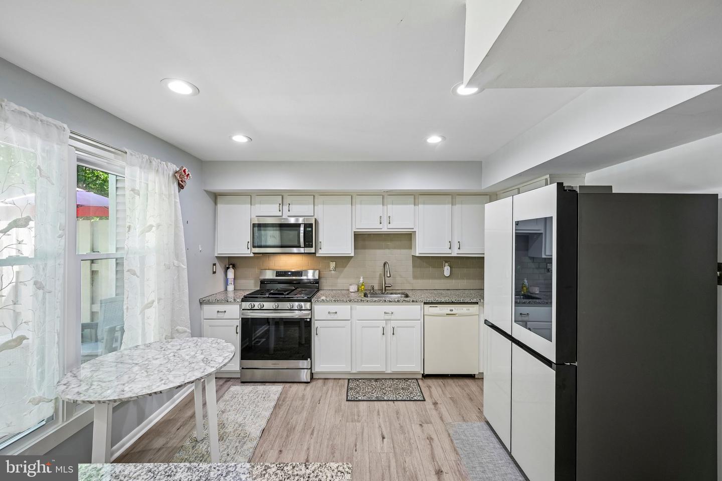 1564 Applewood Cir Property Photo 18