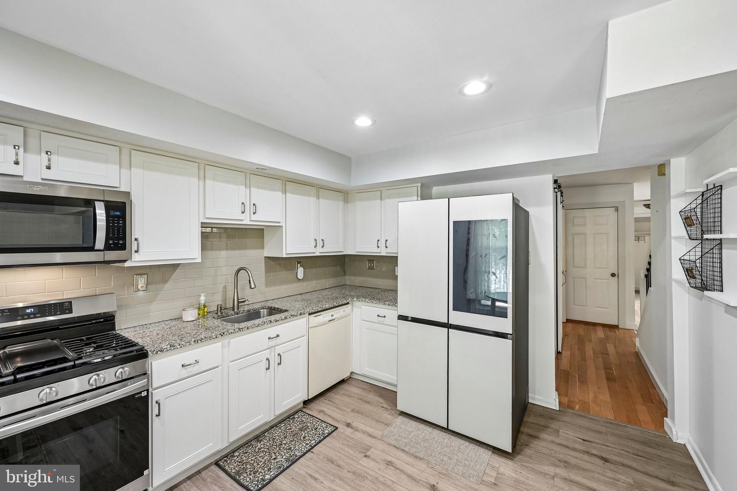 1564 Applewood Cir Property Photo 20