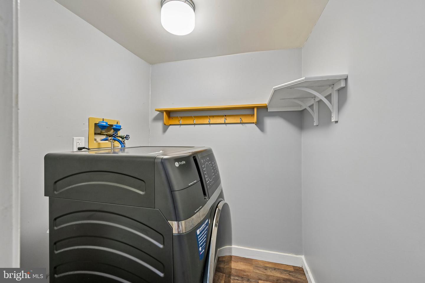 1564 Applewood Cir Property Photo 32