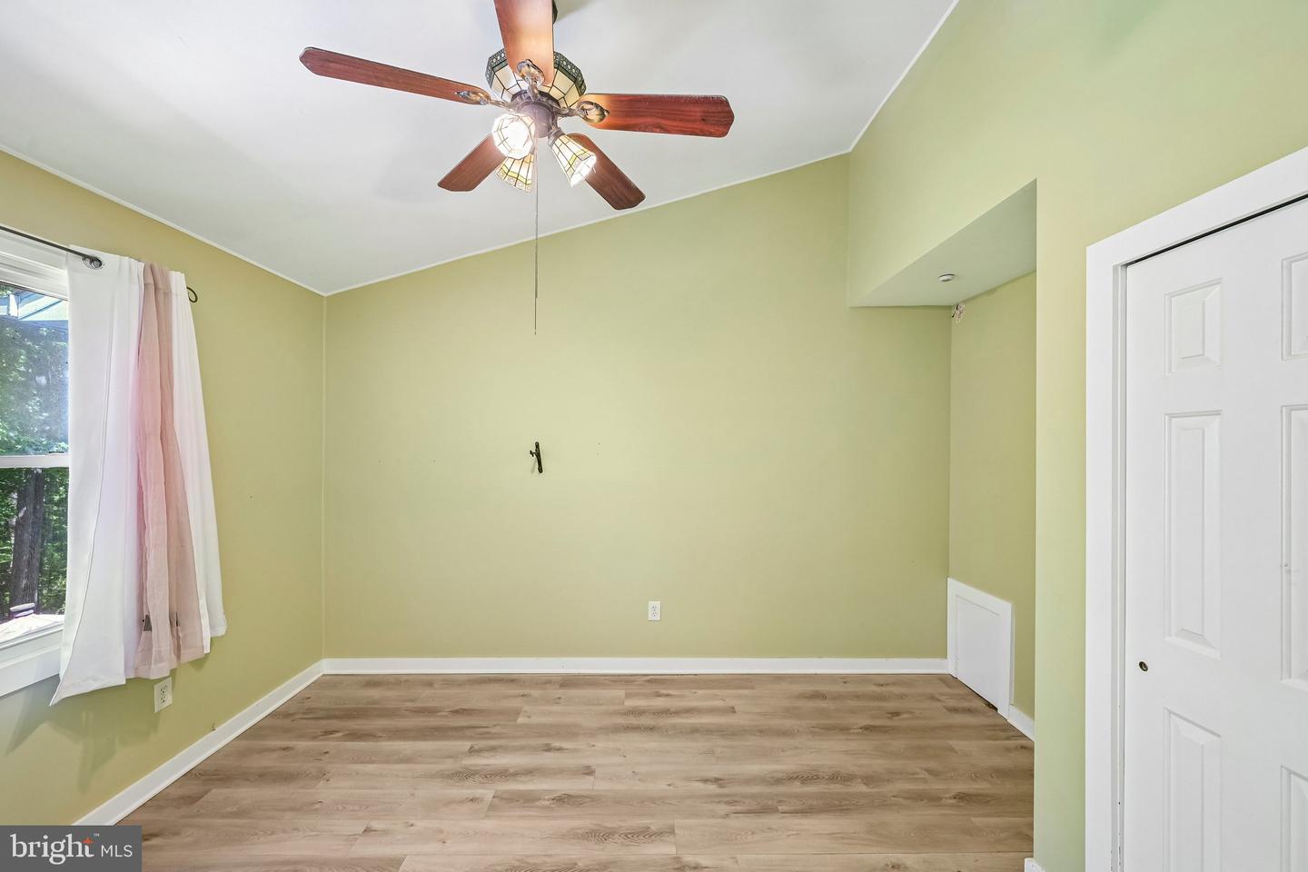 1564 Applewood Cir Property Photo 35