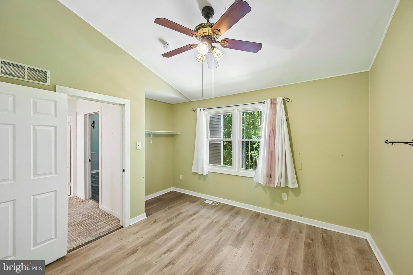 1564 Applewood Cir Property Photo 38