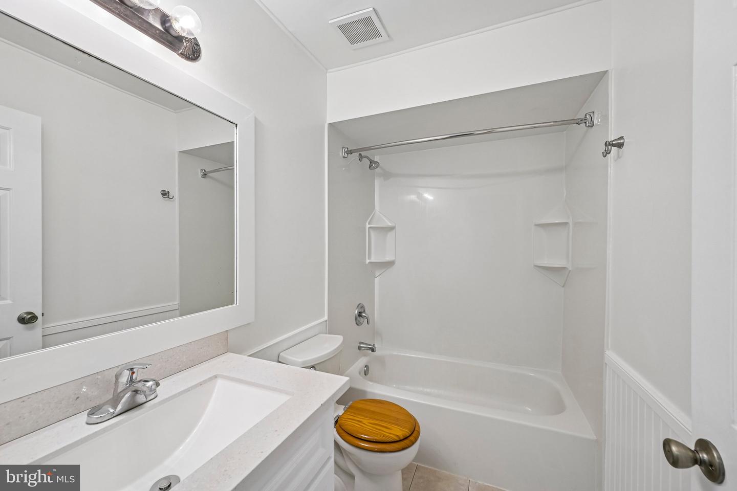1564 Applewood Cir Property Photo 43