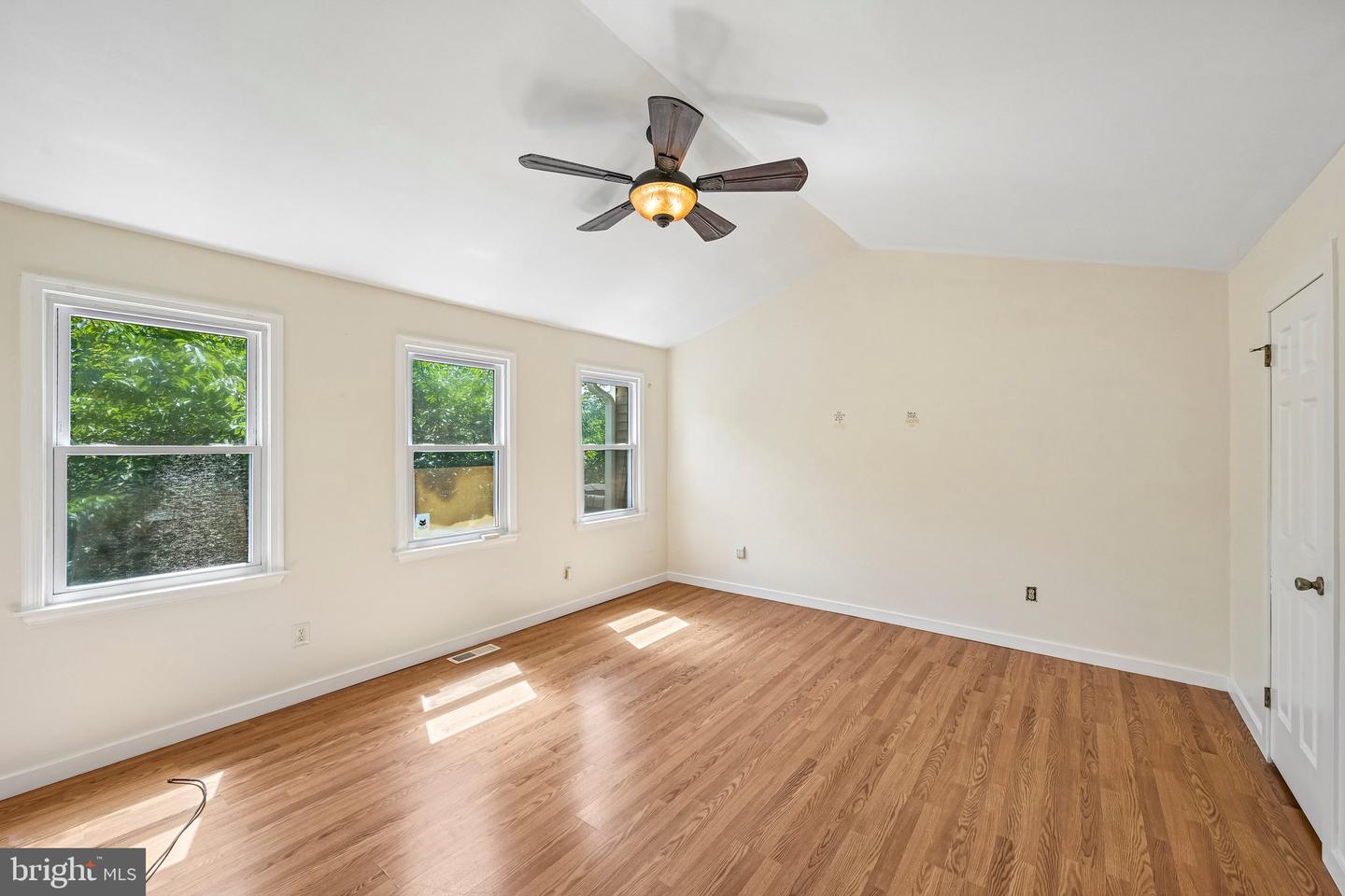 1564 Applewood Cir Property Photo 46