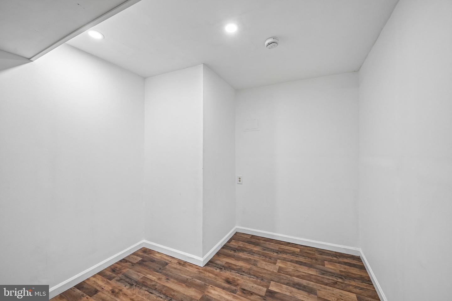 1564 Applewood Cir Property Photo 54