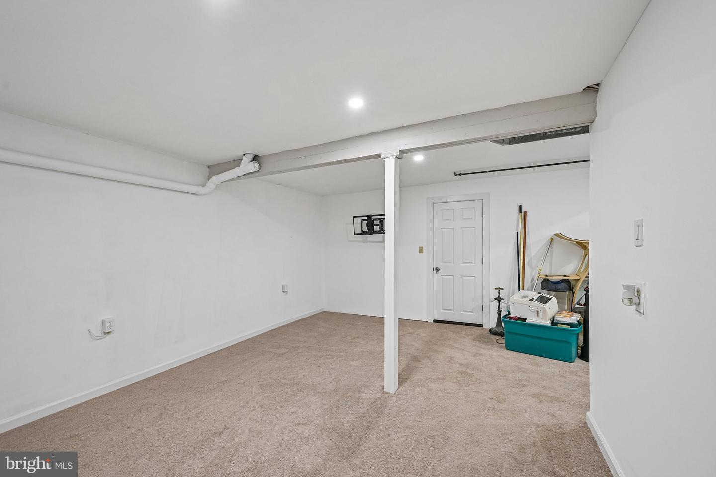 1564 Applewood Cir Property Photo 56