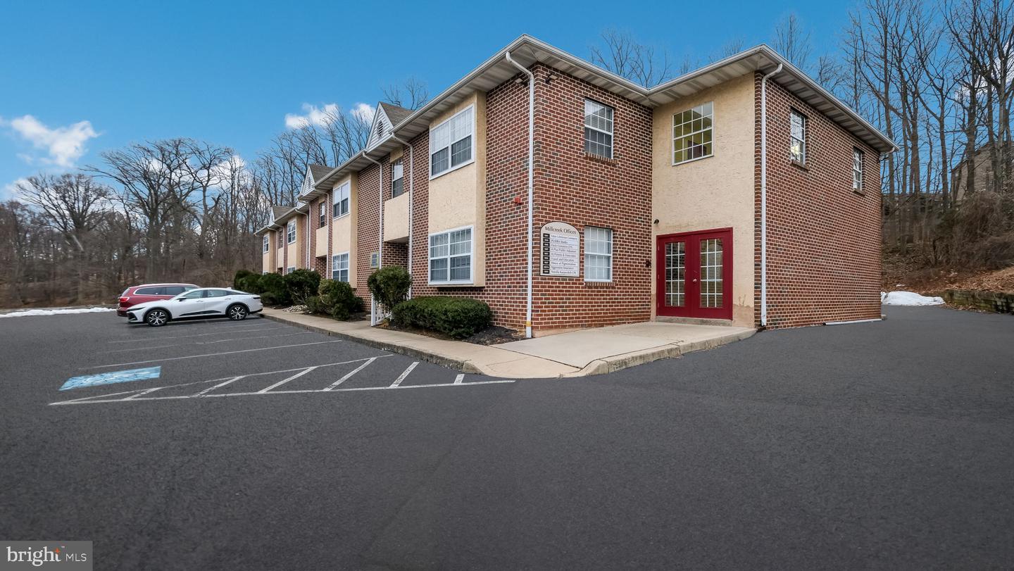 1041 Millcreek Property Photo 1