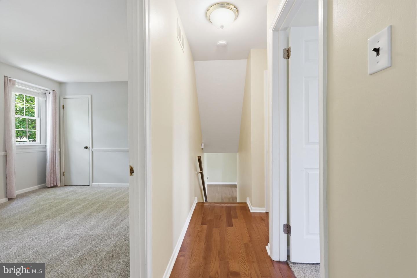 572 Sterling St Property Photo 36