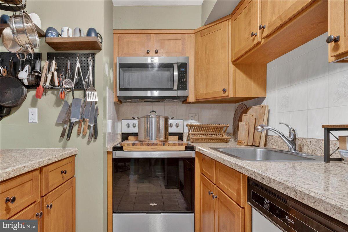 41021 Coopers Pl Property Photo 14