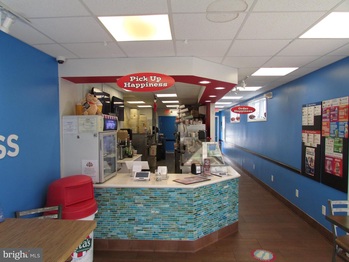 534 W Broad St Property Photo 6