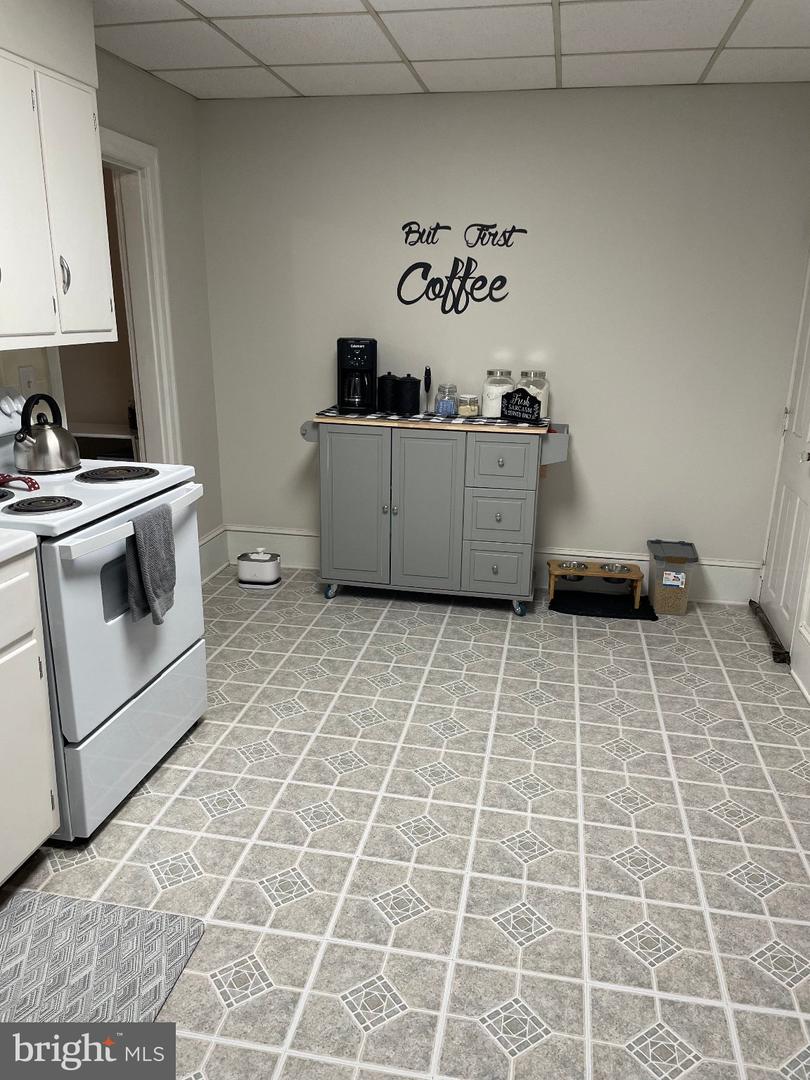 534 W Broad St Property Photo 14