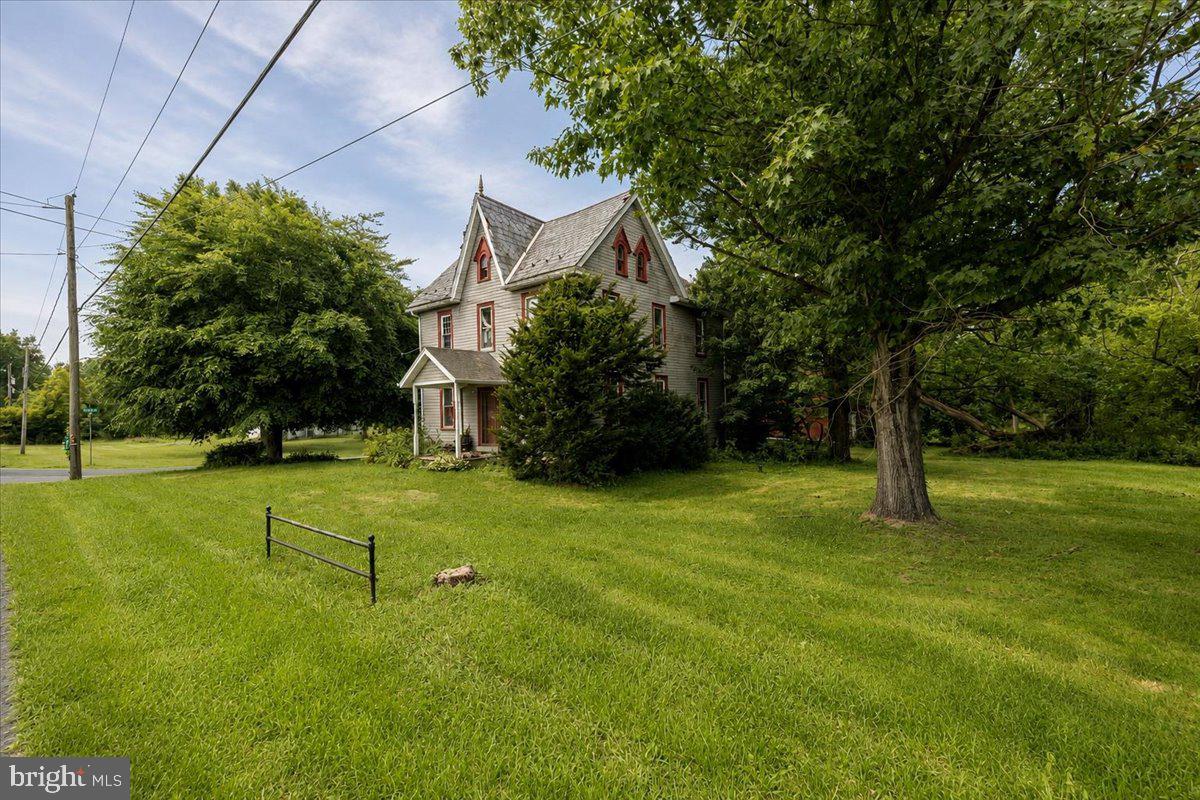 2260 Allentown Rd Property Photo 3