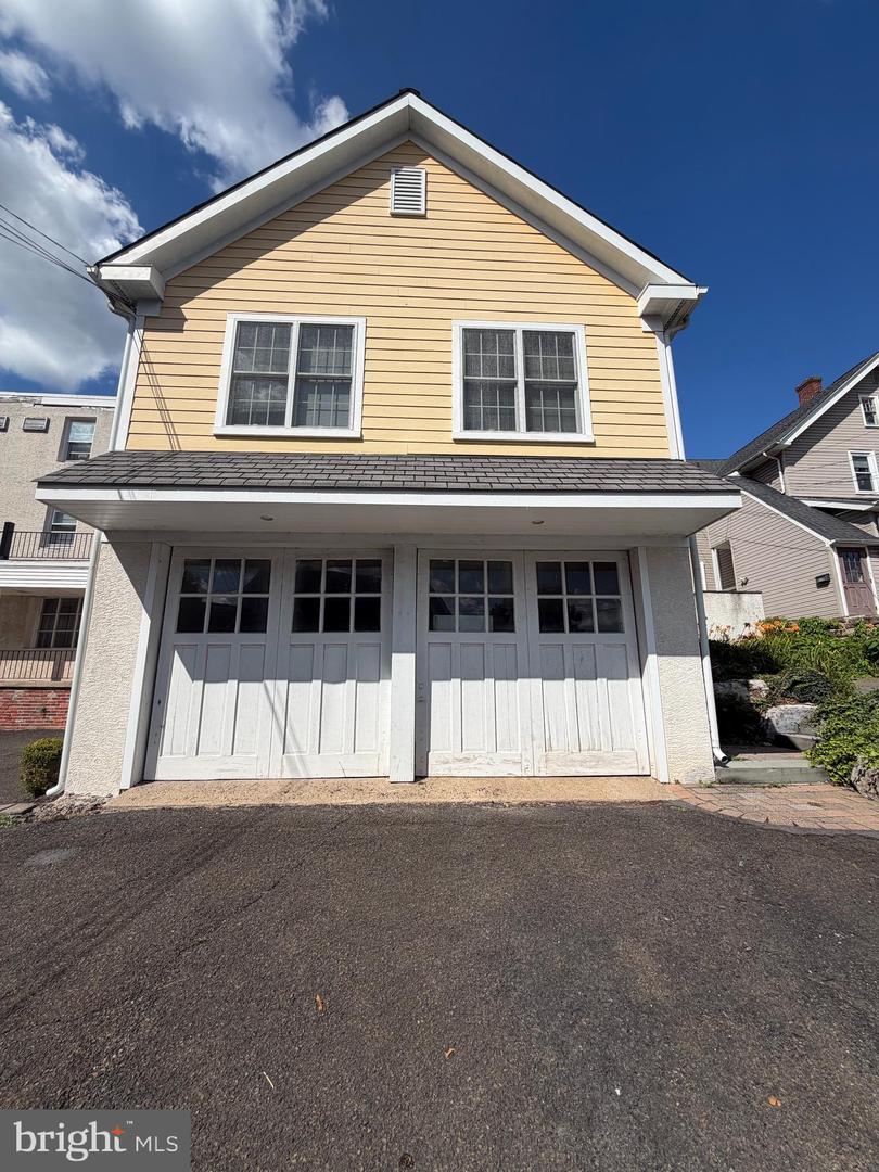 156 Green St Property Photo 23