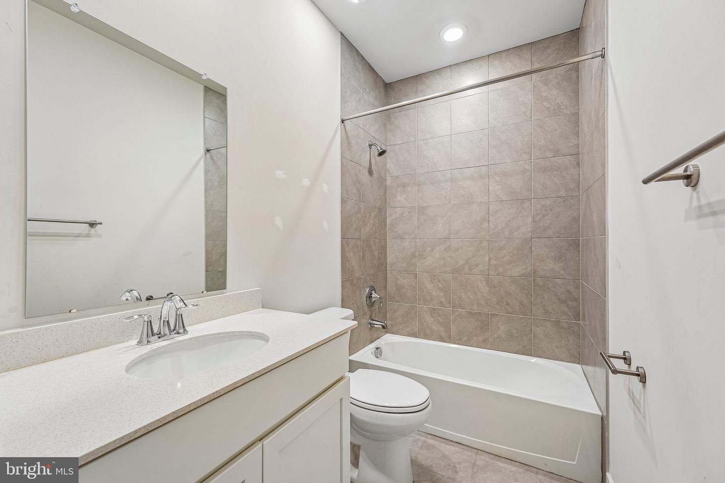 98 King St Property Photo 21
