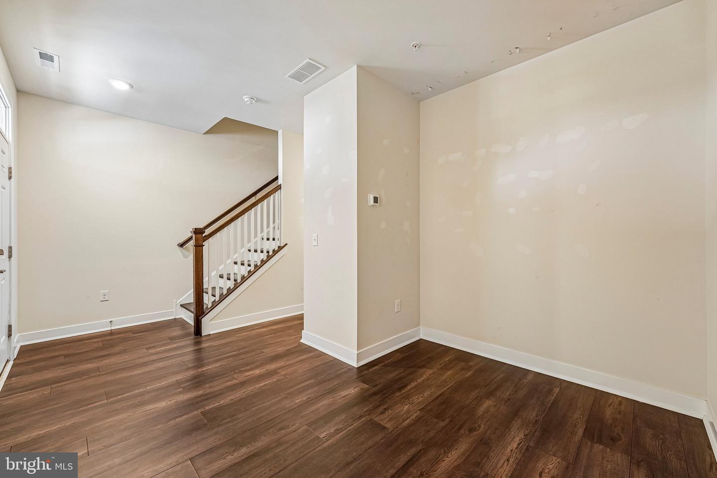 98 King St Property Photo 24