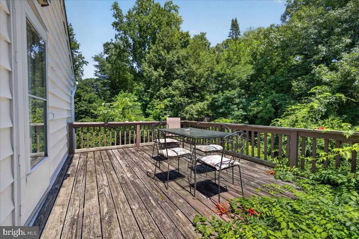 74 Glen Dr Property Photo 9