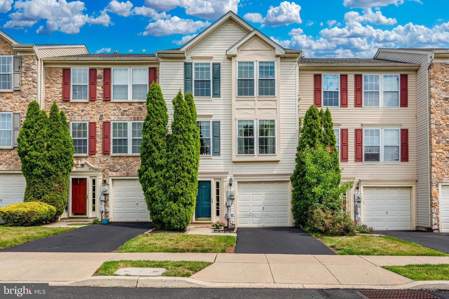406 TERRACE DR