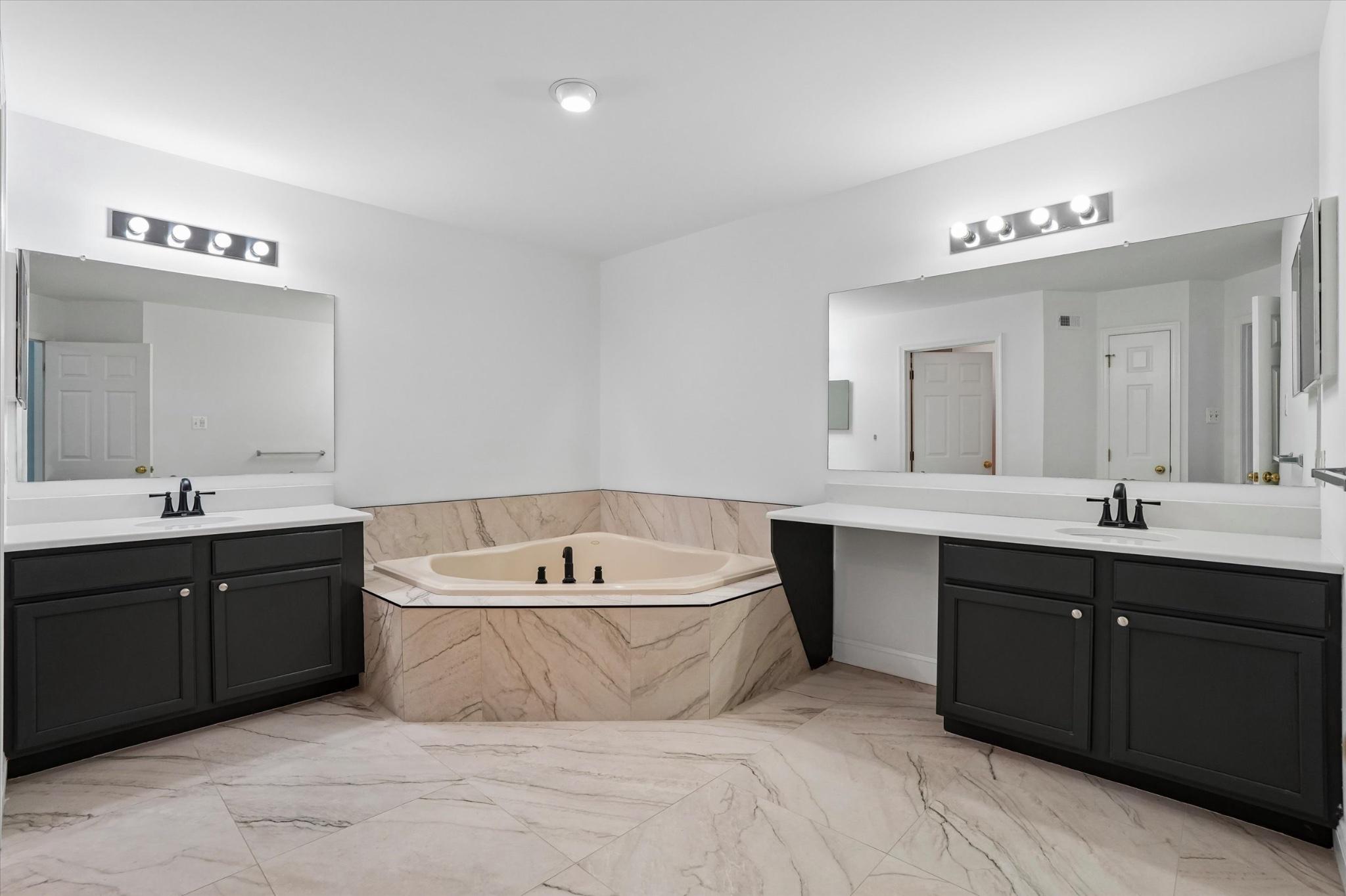 3891 Nanlyn Farm Cir Property Photo 29