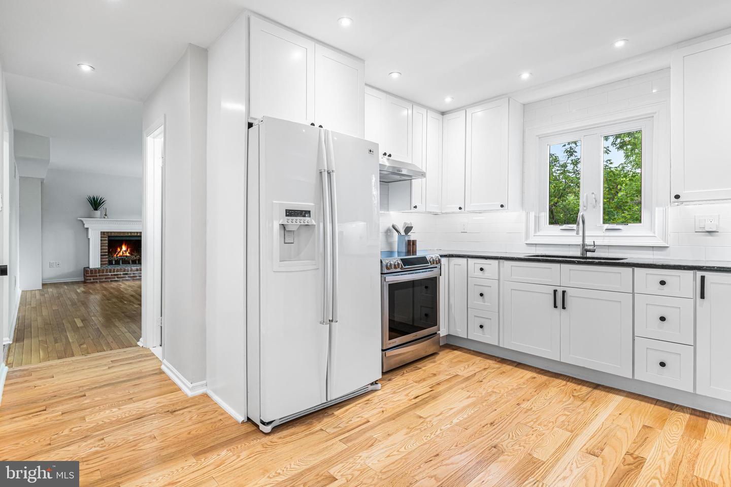 14 Brighton Pl Property Photo 10