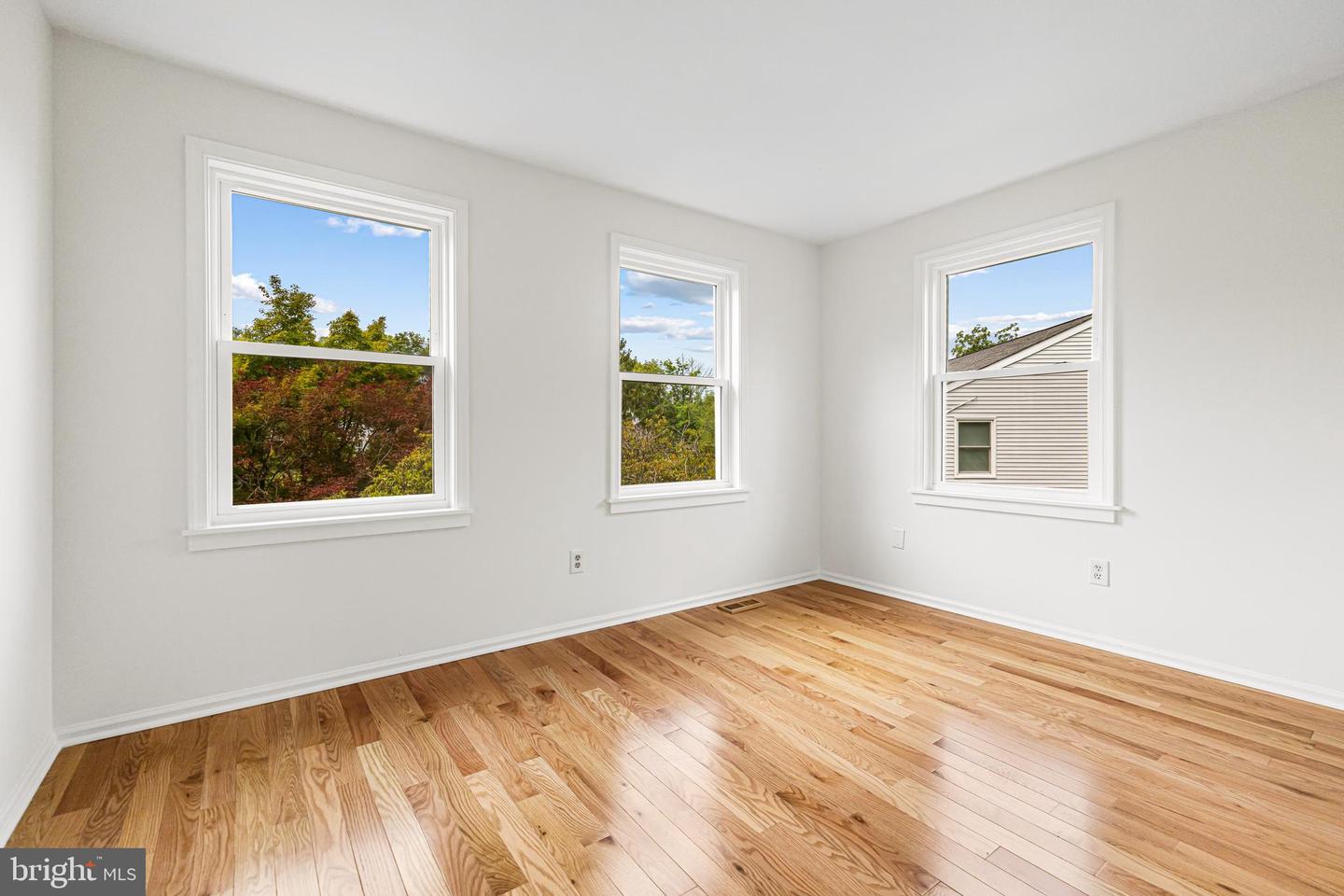 14 Brighton Pl Property Photo 27