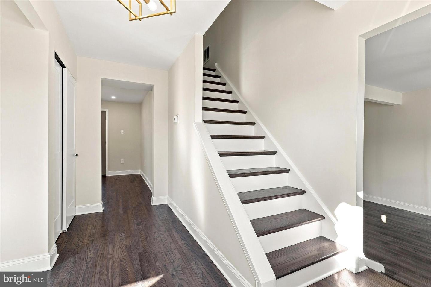 450 Coldspring Rd Property Photo 7