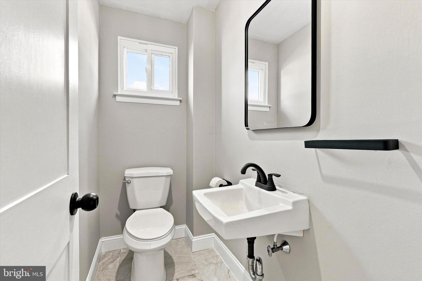 450 Coldspring Rd Property Photo 19