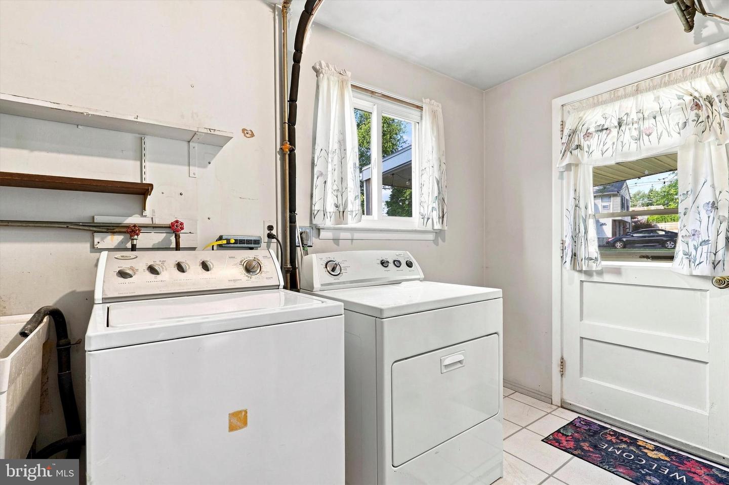450 Coldspring Rd Property Photo 37
