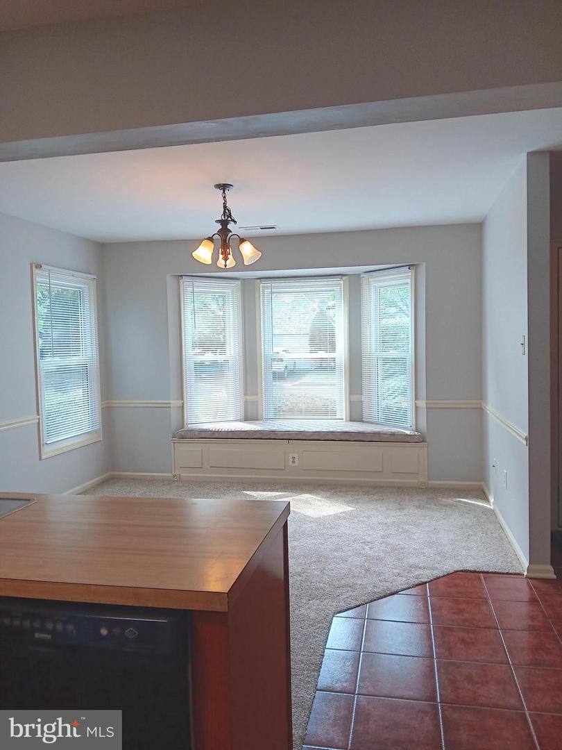 27 Kanon Ct Property Photo 3