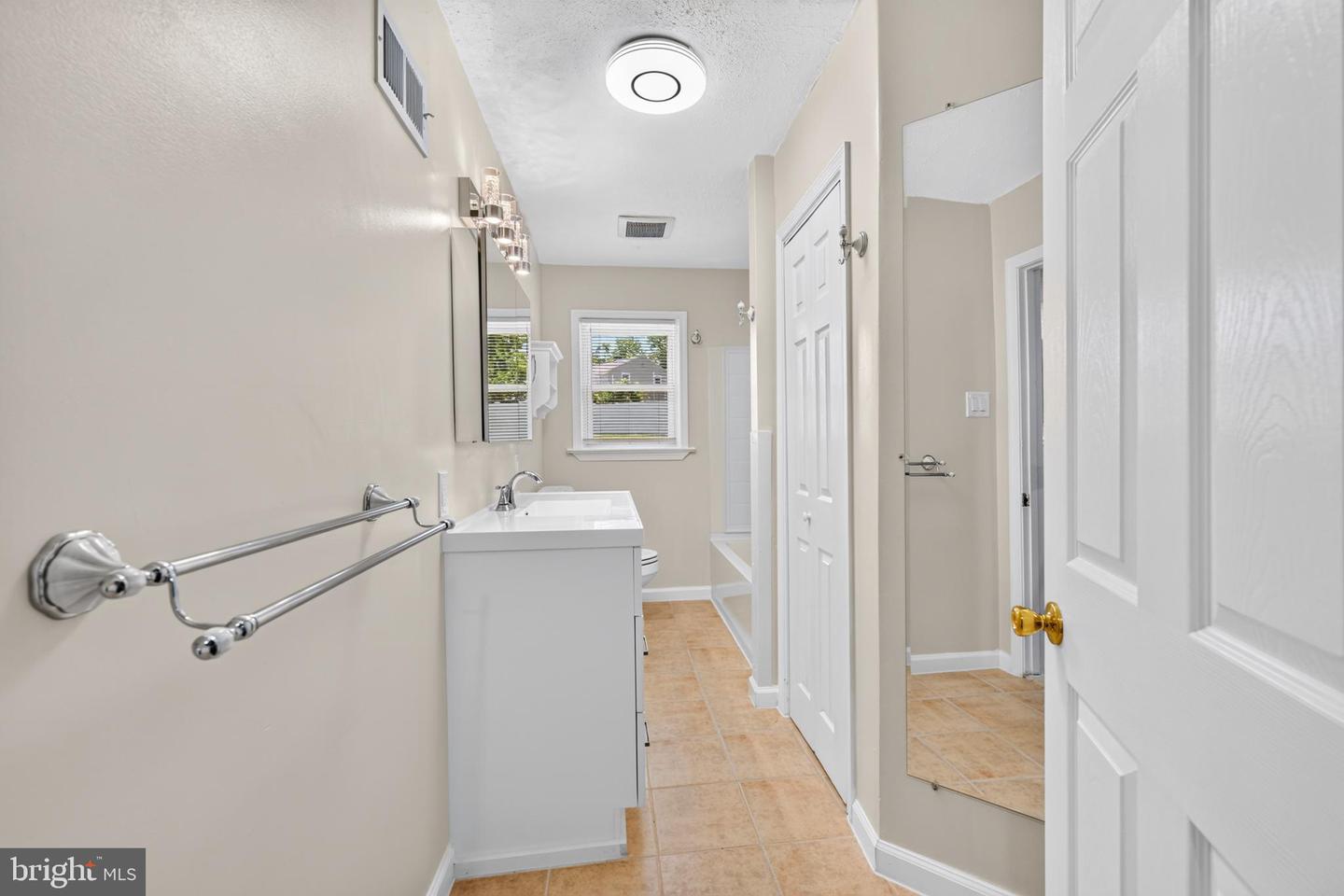 11 Williams Ln Property Photo 17